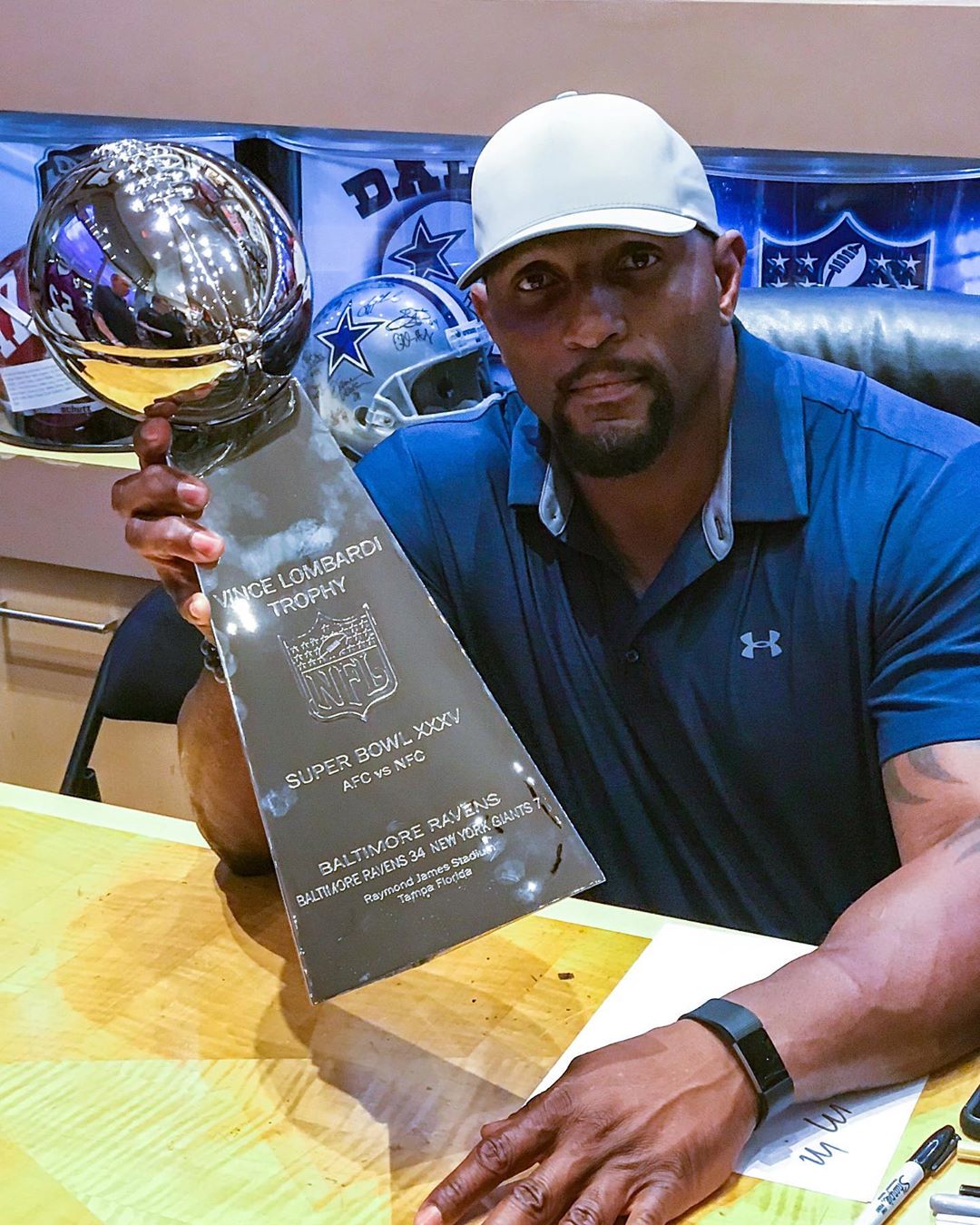 Know About $45 Million Net Worth Holder, Ray Lewis Girlfriends